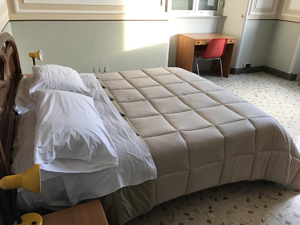 Casa San Tommaso Hotel Лингуаглоса Стая снимка