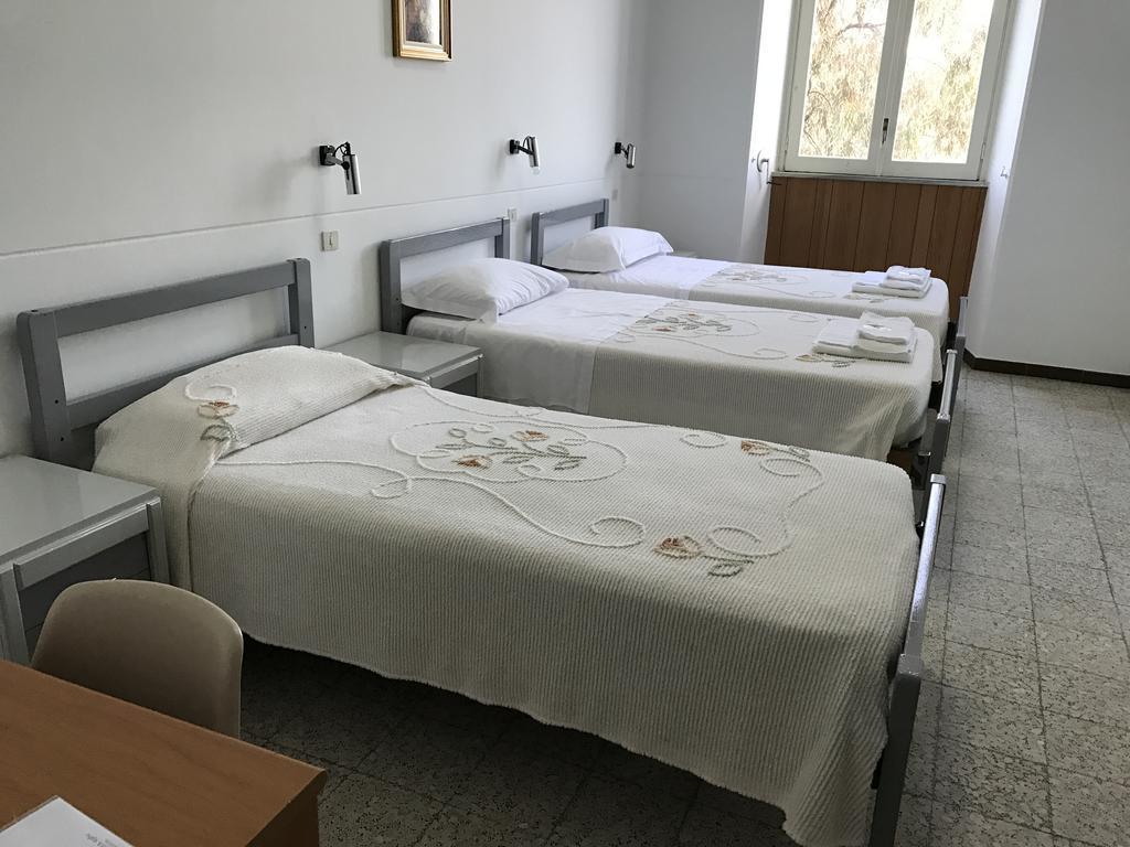Casa San Tommaso Hotel Лингуаглоса Стая снимка